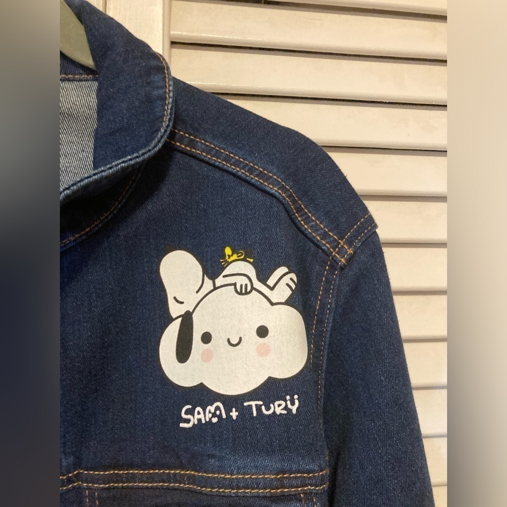PEANUTS Snoopy Jean Trucker Jacket Button Front Denim Blue Size Large - Picture 3 of 10